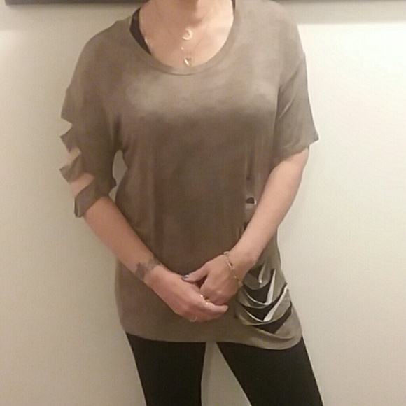 💕Long stylish TShirt Top💕 - Picture 1 of 4